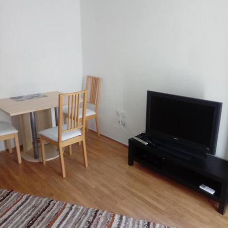 V Klancu Apartamento Dekani Exterior foto